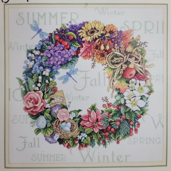 Dimensions The Gold Collection WREATH OF ALL SEASONS Cross Stitch Kit - Picture 2 of 11